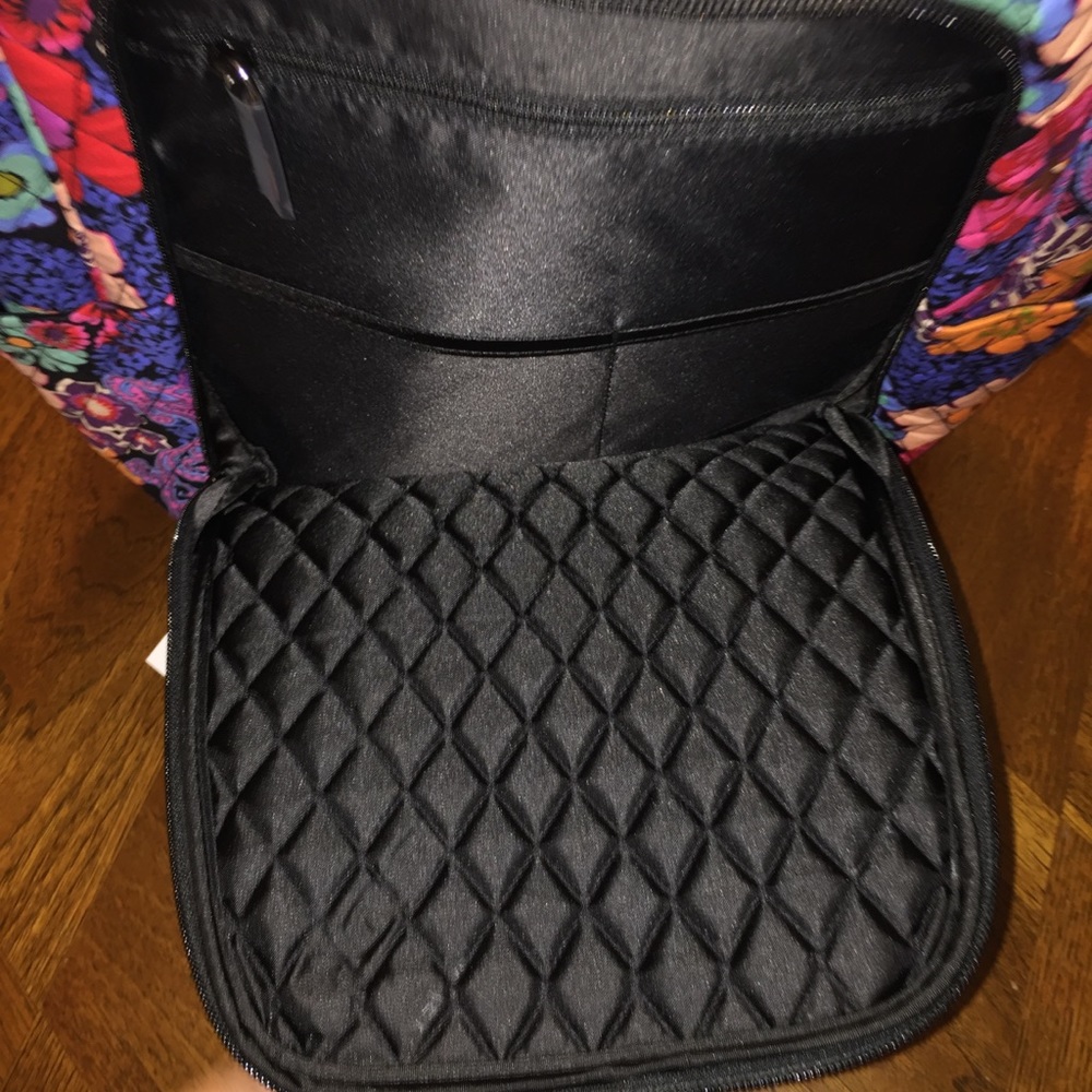 NWT Vera Bradley Laptop Backpack Floral Fiesta - Picture 4 of 4